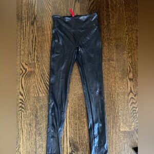 Spanx size medium leggings in good condition